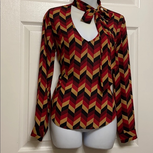 Tie Neck Top - Picture 2 of 4